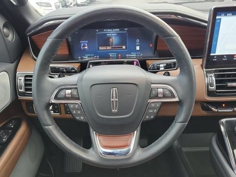 Used 2024 Lincoln Navigator Reserve AWD/4WD image 30