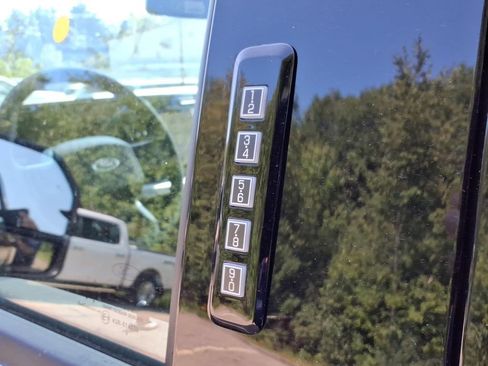 New 2026 Ford F350 XLT w/ XLT Premium Package AWD/4WD image 16