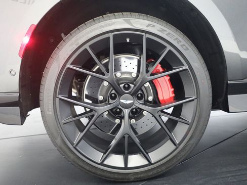 New 2026 Aston Martin DBX 707 image 15