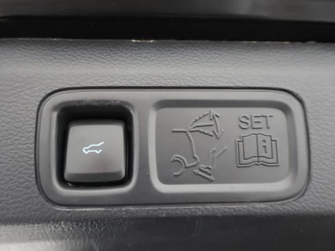 Used 2023 Ford Expedition Max Limited image 32