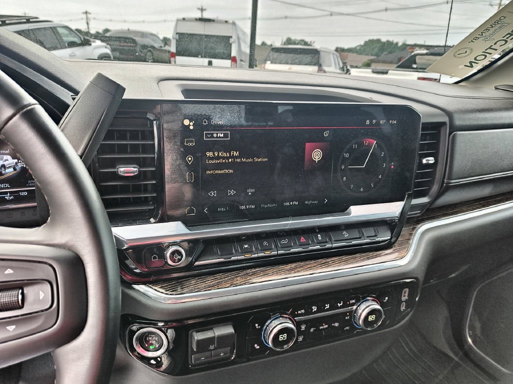 Used 2024 GMC Sierra 1500 Elevation w/ LPO, Elevation Black Package AWD/4WD image 16