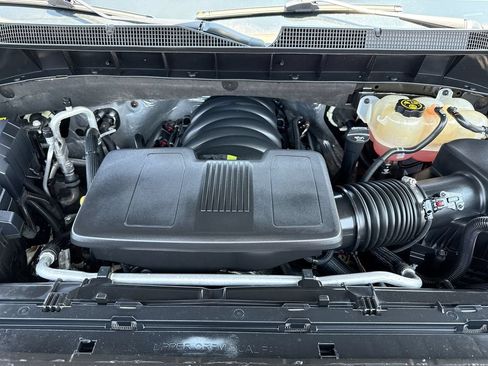 Used 2021 Chevrolet Silverado 1500 LT AWD/4WD image 26