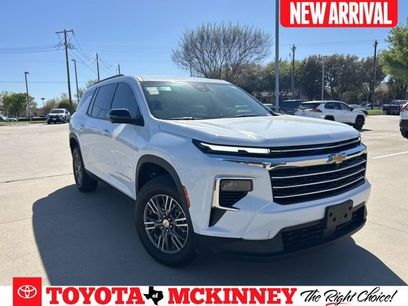 Used 2025 Chevrolet Traverse LT w/ Driver Confidence Package