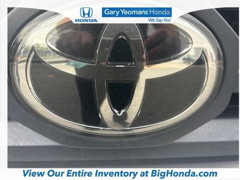 Used 2020 Toyota Tacoma SR w/ SR Convenience Package AWD/4WD image 12