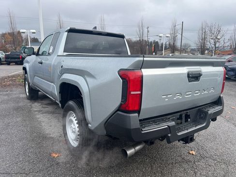 Used 2024 Toyota Tacoma SR w/ Towing Package RWD image 15