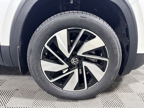 New 2026 Volkswagen Atlas SEL AWD/4WD image 11