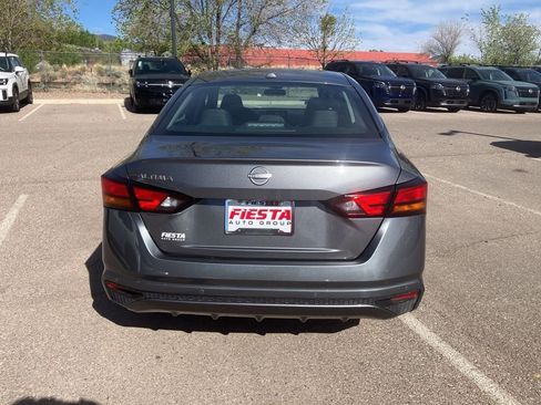 Used 2025 Nissan Altima 2.5 S FWD image 6