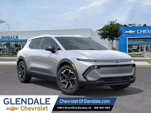 New 2026 Chevrolet Equinox EV LT FWD image 7