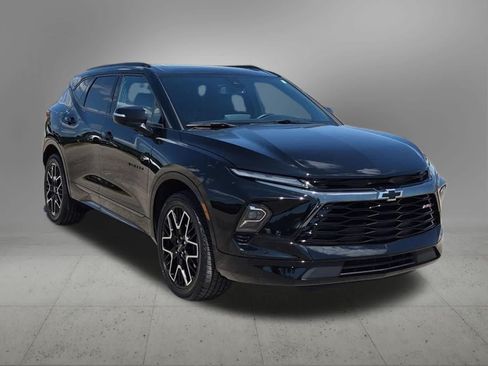 Used 2023 Chevrolet Blazer RS FWD image 8