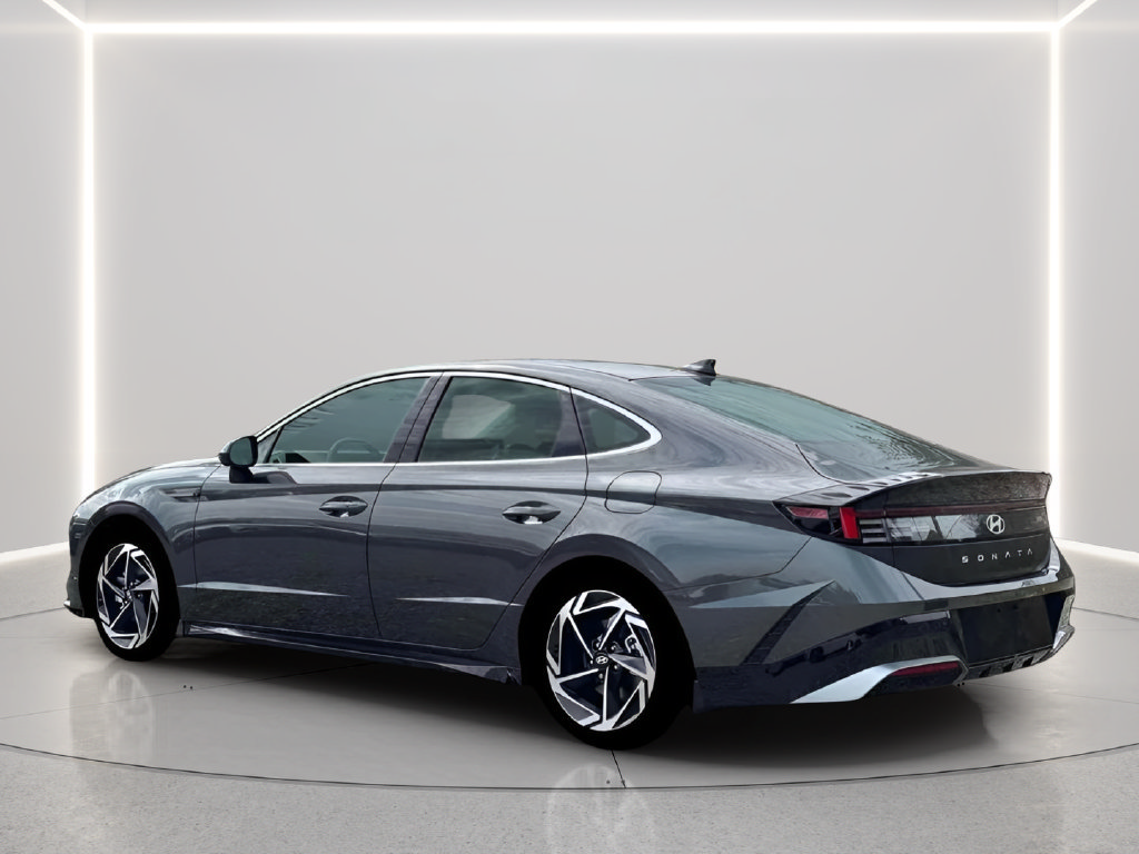 New 2026 Hyundai Sonata SEL FWD image 4
