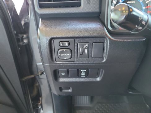 Used 2018 Toyota 4Runner SR5 image 22