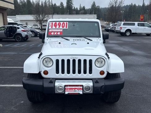 Used 2012 Jeep Wrangler Unlimited Sahara w/ Dual Top Group image 3