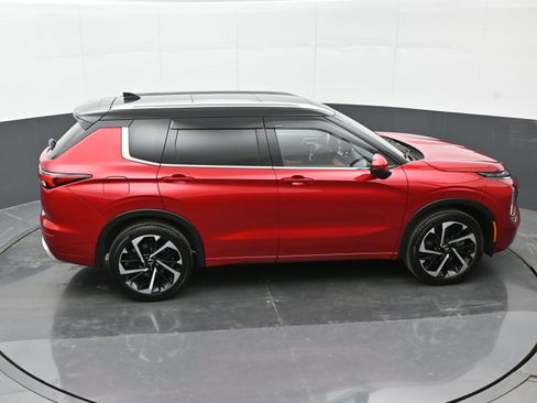 Used 2024 Mitsubishi Outlander SEL image 37