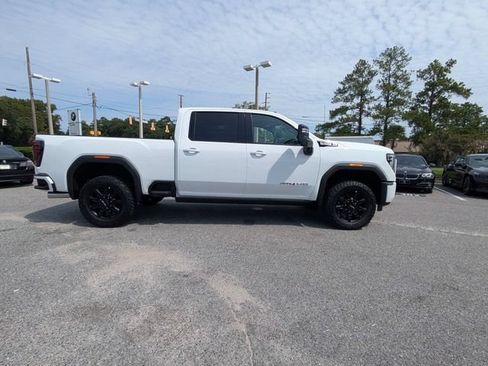 New 2026 GMC Sierra 2500 AT4 w/ AT4 Premium Plus Package AWD/4WD image 4