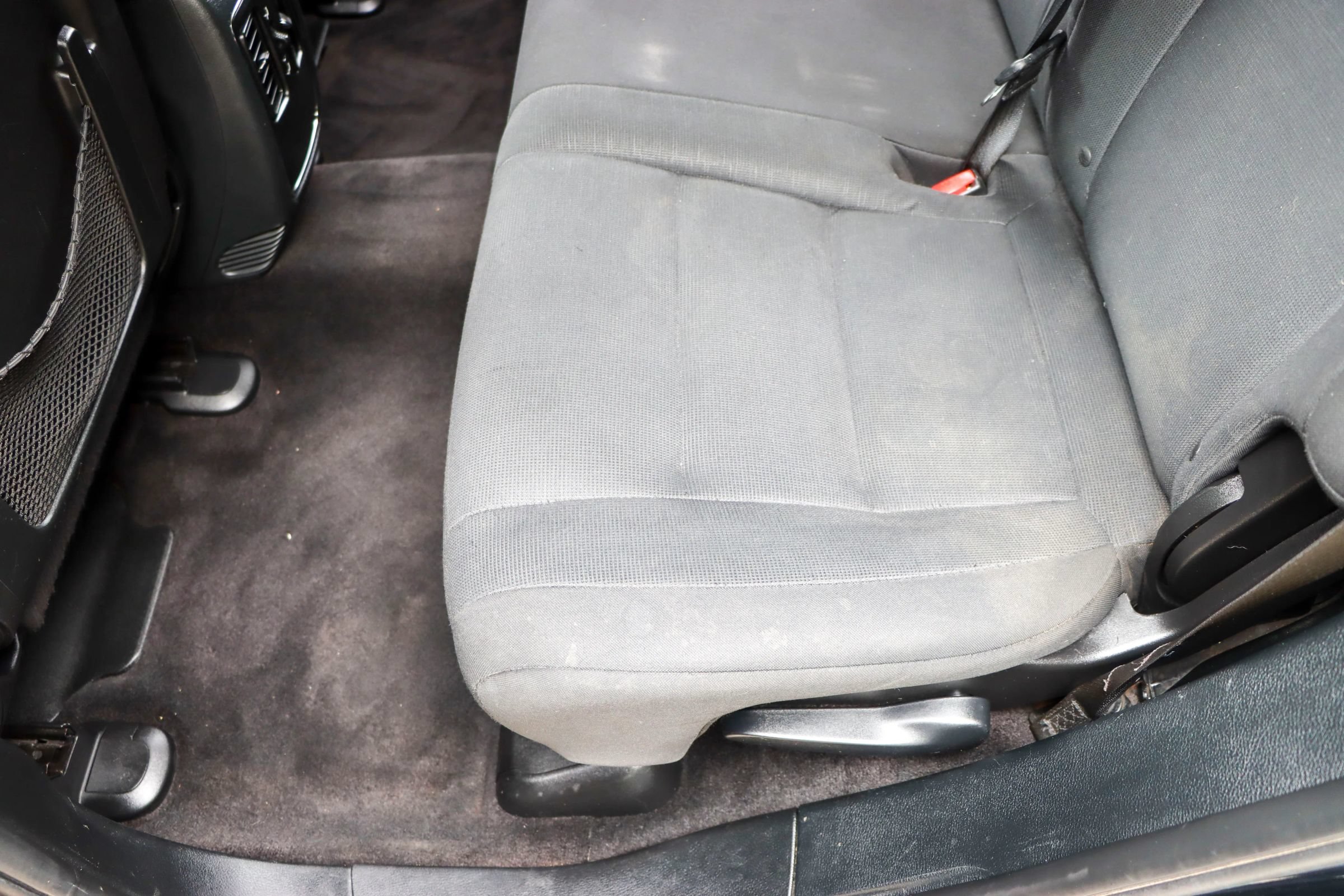 Used 2017 Jeep Grand Cherokee Laredo RWD image 17