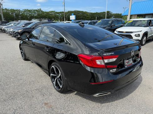 Used 2021 Honda Accord Sport image 10