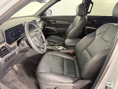 Used 2024 Kia Telluride EX X-Line AWD/4WD image 5