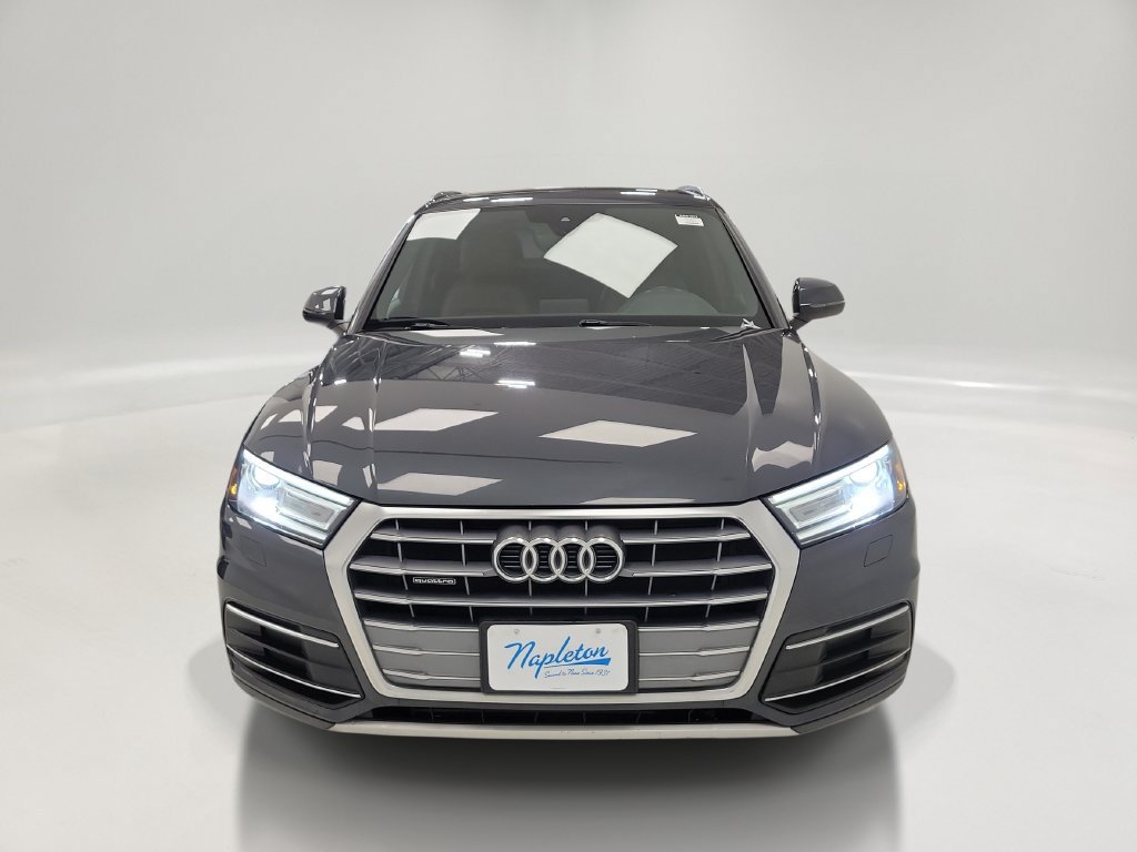 Used 2019 Audi Q5 2.0T Premium w/ Convenience Package AWD/4WD image 2