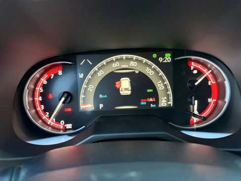 Used 2025 Toyota RAV4 XLE image 13