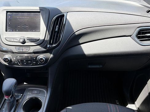 Used 2023 Chevrolet Equinox RS FWD image 14