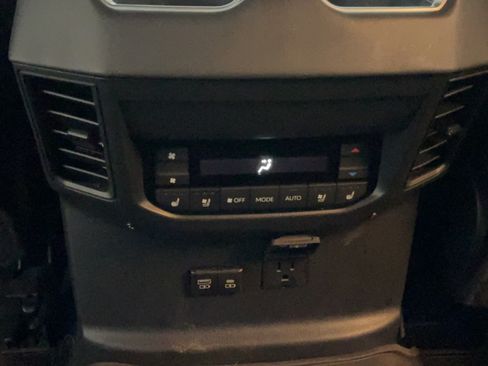 Certified 2024 Toyota Sequoia Platinum AWD/4WD image 25