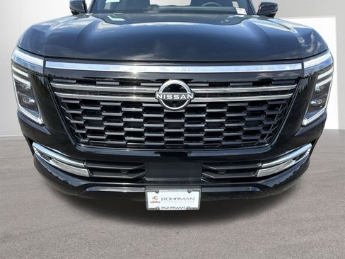 New 2025 Nissan Armada SL w/ Captain's Chari Seat Package image 28