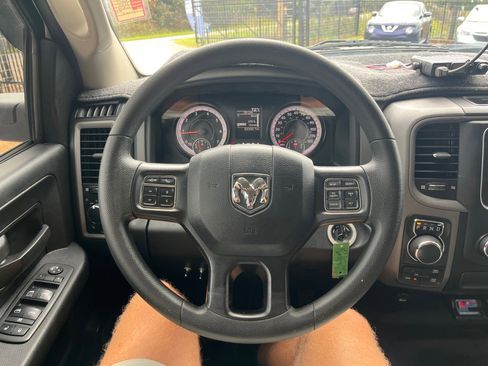 Used 2020 RAM 1500 Tradesman w/ Chrome Appearance Group image 31