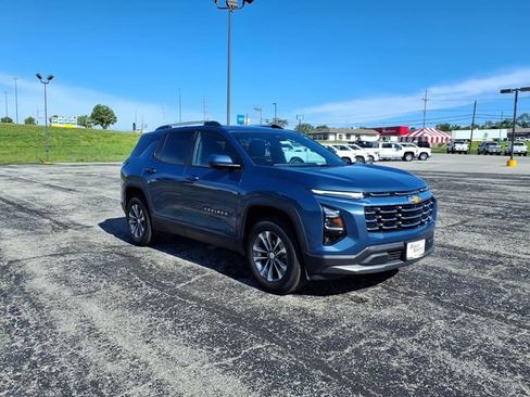 Used 2025 Chevrolet Equinox LT w/ Convenience Package II AWD/4WD image 9
