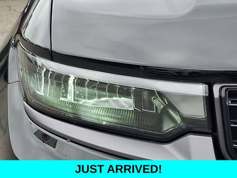 Used 2026 Jeep Grand Cherokee Altitude AWD/4WD image 9