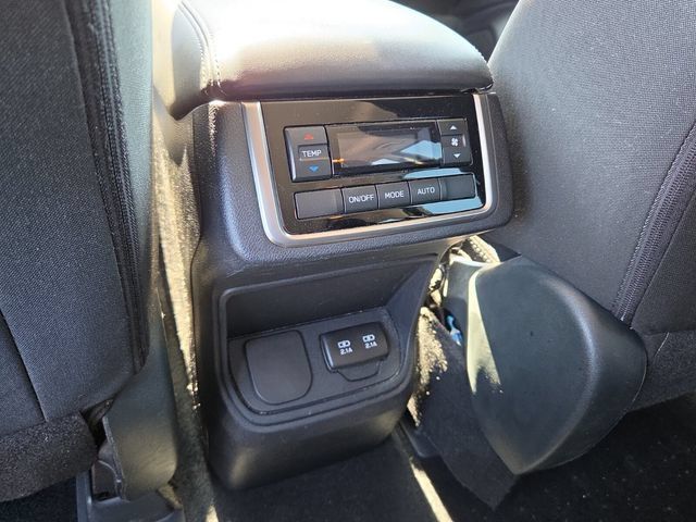 Used 2019 Subaru Ascent Premium AWD/4WD image 15