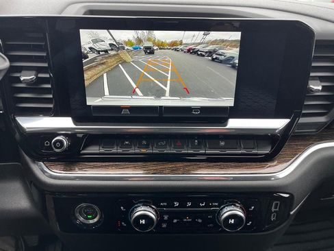 New 2024 GMC Sierra 1500 Elevation image 16