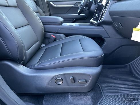 New 2026 GMC Acadia Elevation w/ Black Edition image 42