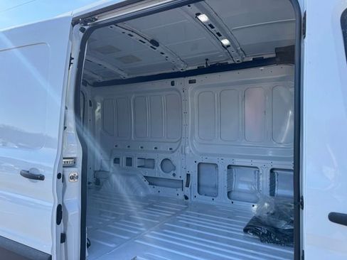 New 2026 Ford Transit 250 148 Medium Roof image 10