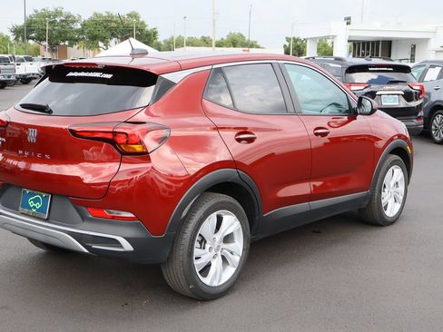 Certified 2024 Buick Encore GX Preferred FWD image 9