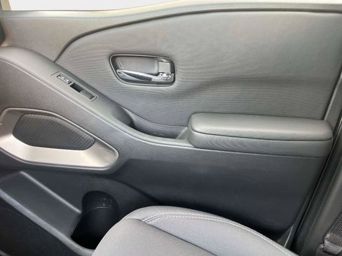 Certified 2023 Nissan Frontier SV w/ SV Convenience Package image 23