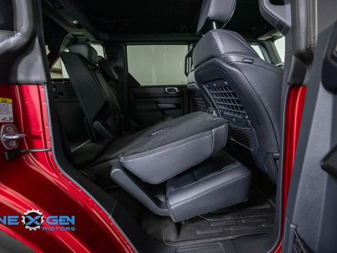 Used 2025 Ford Bronco Badlands AWD/4WD image 43