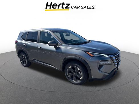 Used 2025 Nissan Rogue SV image 1