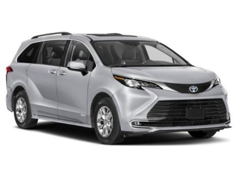 New 2025 Toyota Sienna XLE image 9