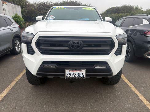 Used 2024 Toyota Tacoma SR5 AWD/4WD image 2