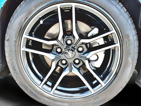 Used 2018 Ford Mustang Premium image 36