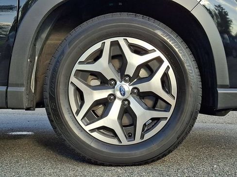 Used 2023 Subaru Forester Premium AWD/4WD image 8