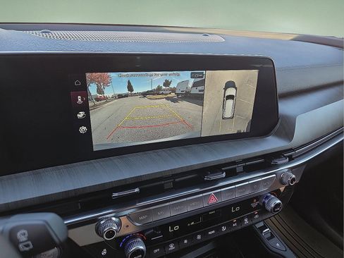 Used 2025 Kia Telluride SX Prestige image 18