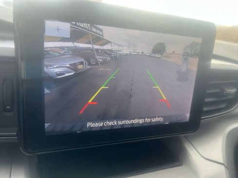 Used 2024 Ford Explorer XLT image 20