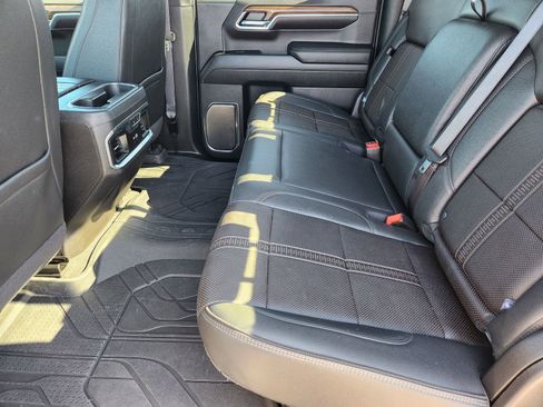 Used 2024 Chevrolet Silverado 1500 High Country w/ High Country Premium Package image 33