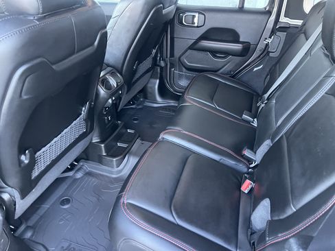 New 2026 Jeep Wrangler Unlimited Rubicon image 16