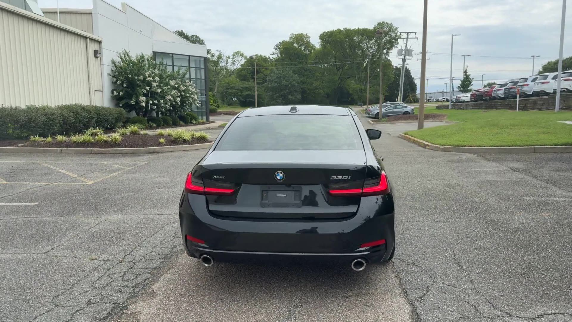 Used 2023 BMW 330i xDrive Sedan w/ Driving Assistance Package AWD/4WD image 10