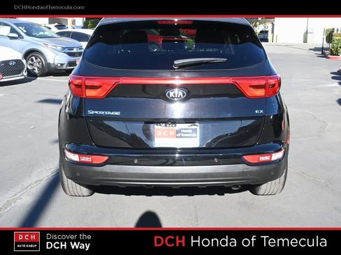 Used 2018 Kia Sportage EX w/ EX Technology Package image 6