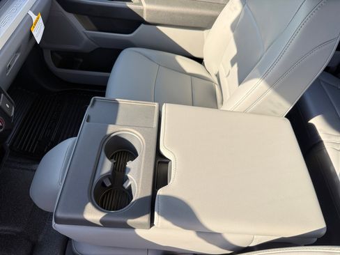 New 2026 Ford F250 XL w/ XL Chrome Package image 14