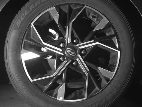 Used 2025 Hyundai Sonata SEL image 15