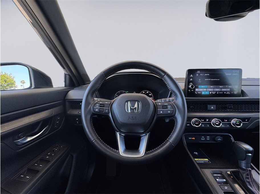 Used 2025 Honda CR-V Sport-L image 14